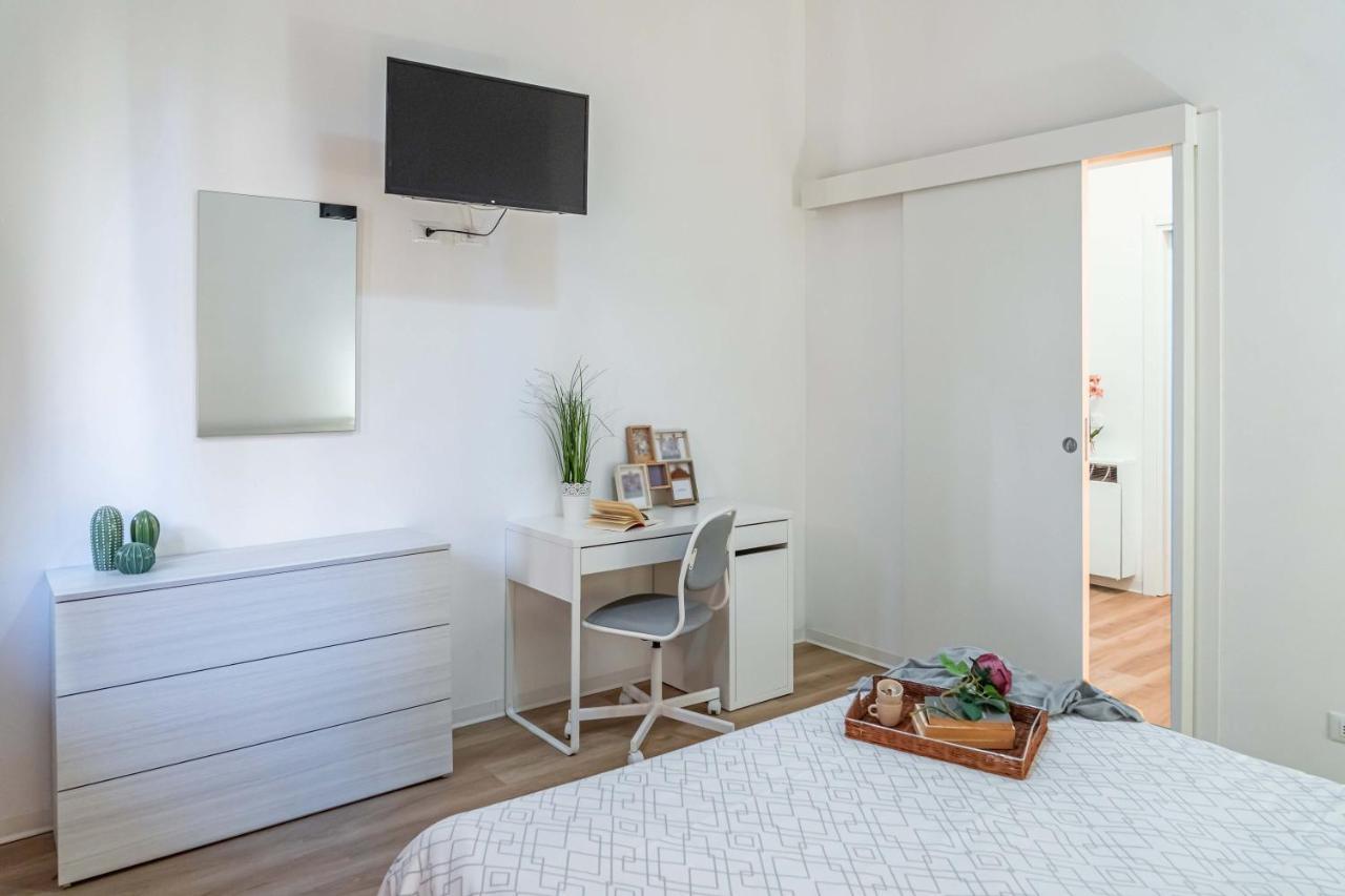 Casa Golgi - Pavia City - By Host4U Ngoại thất bức ảnh